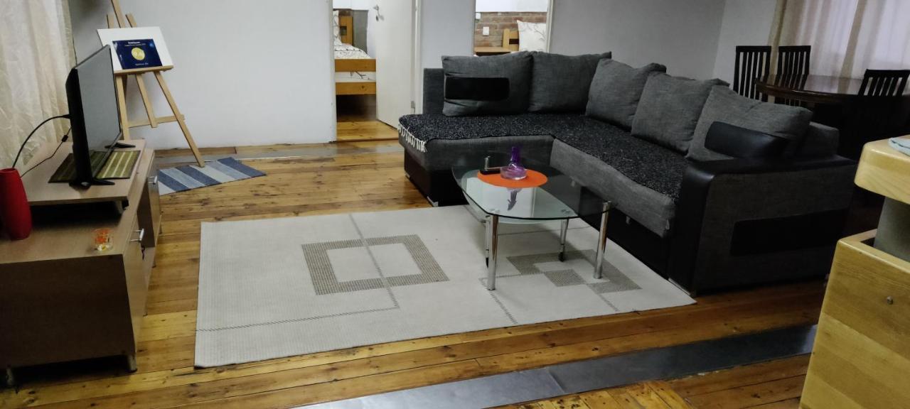Apartmani Dio Ni Buitenkant foto