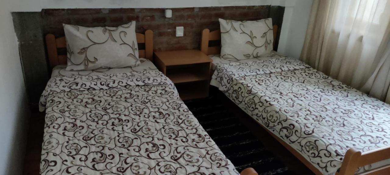 Apartmani Dio Ni Buitenkant foto